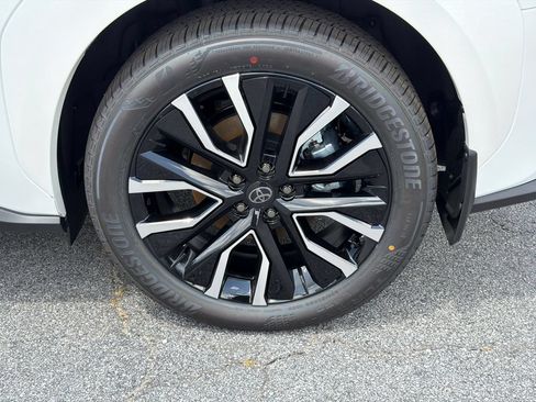 New 2026 Toyota bZ FWD image 21