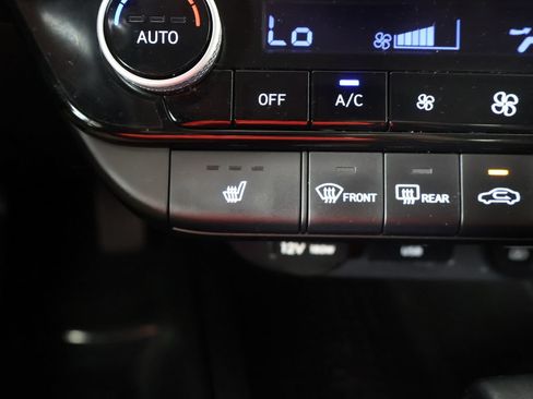 Used 2023 Hyundai Elantra SEL w/ Convenience Package FWD image 47