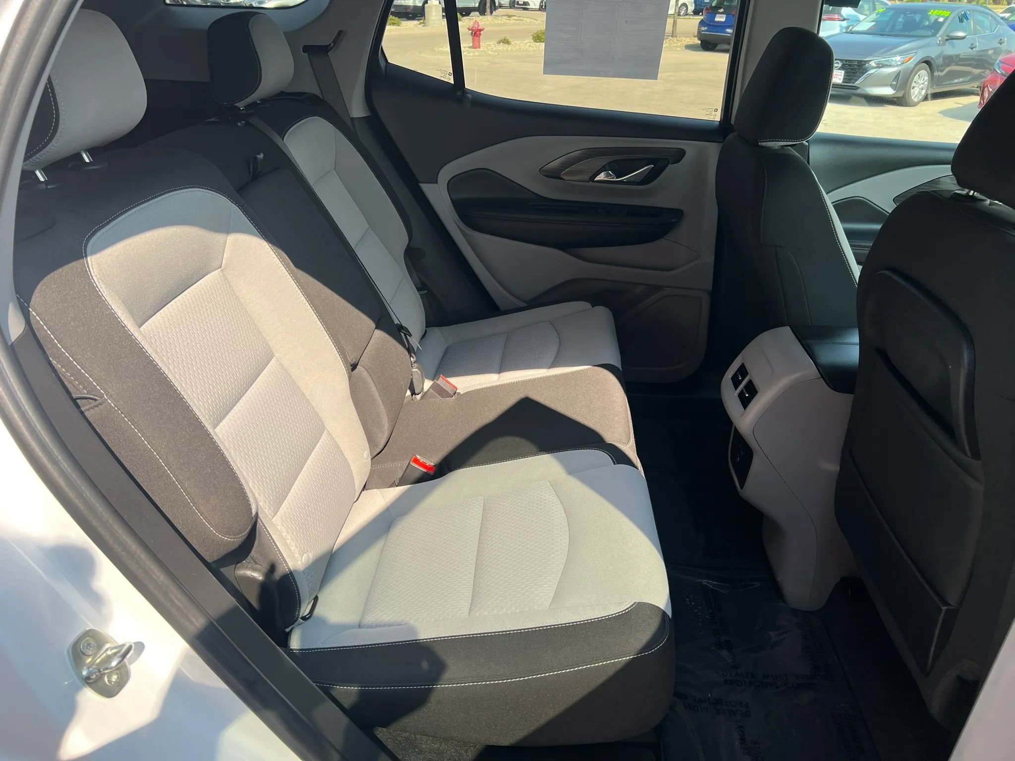 Used 2023 GMC Terrain SLE FWD image 6