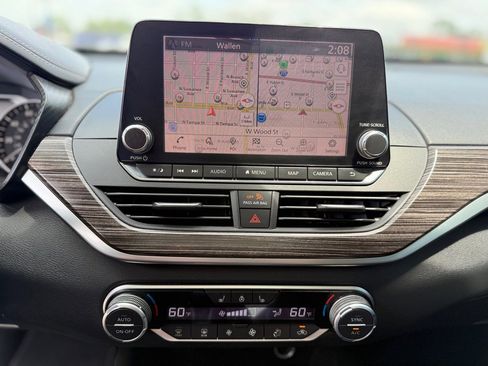 Used 2019 Nissan Altima 2.5 Platinum FWD image 15