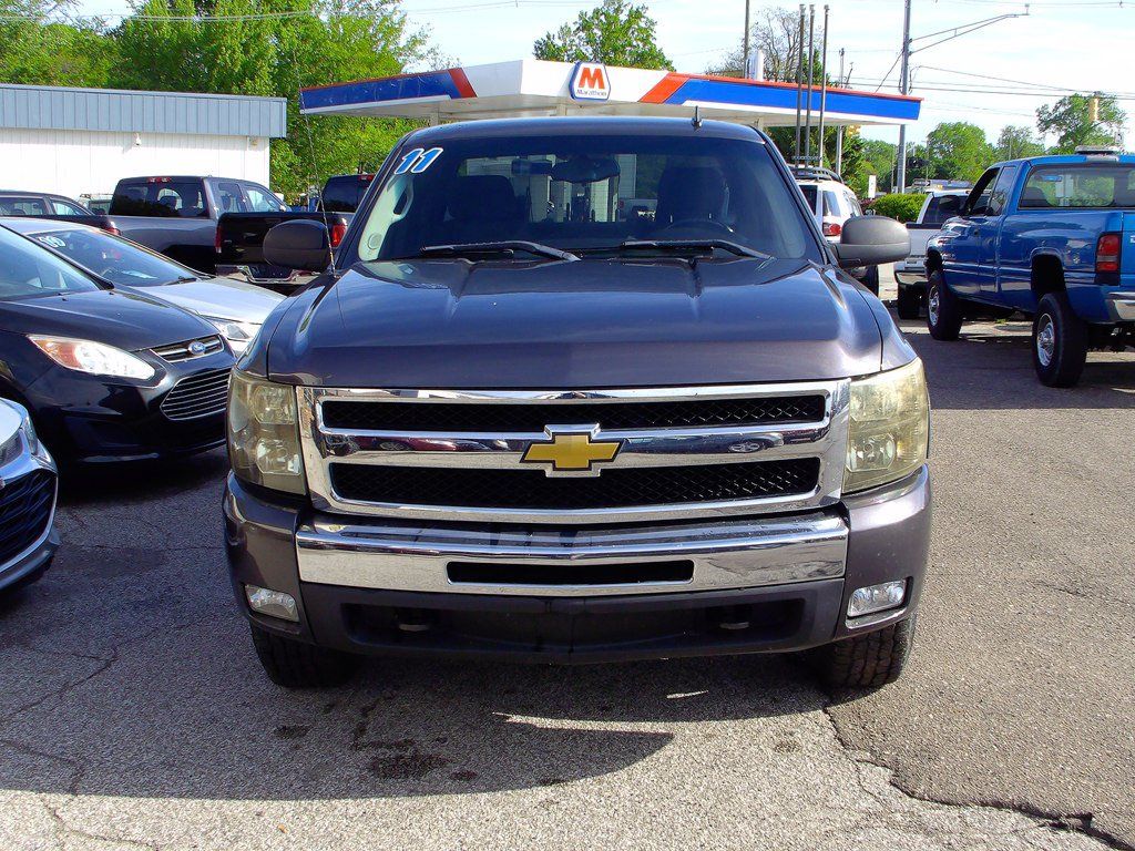 Used 2011 Chevrolet Silverado 1500 LT w/ All-Star Edition RWD image 2