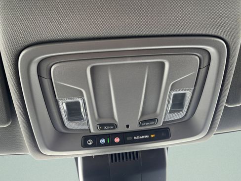 New 2026 GMC Sierra 1500 Elevation image 19