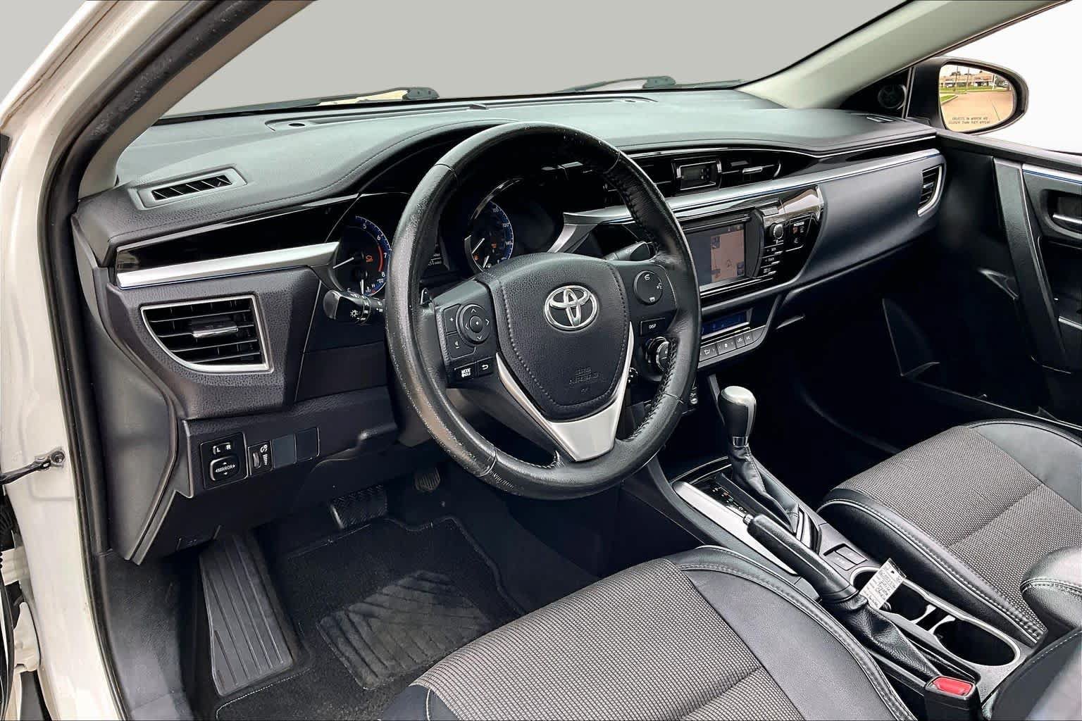 Used 2016 Toyota Corolla S w/ Driver Convenience Package FWD image 17