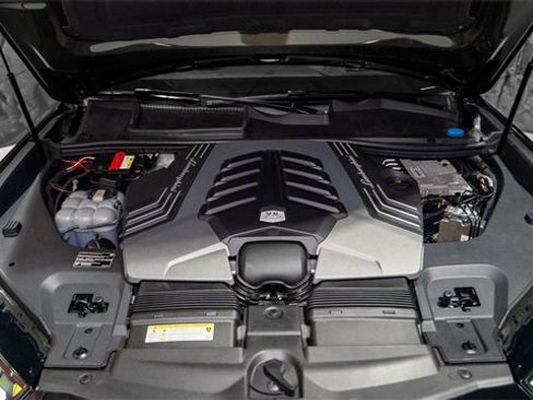 Used 2021 Lamborghini Urus image 18