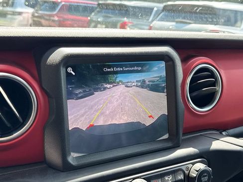 Used 2020 Jeep Gladiator Rubicon w/ Dual Top Group AWD/4WD image 21