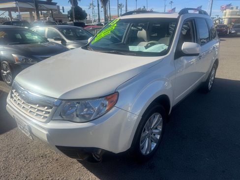 Used 2013 Subaru Forester 2.5X Premium image 2
