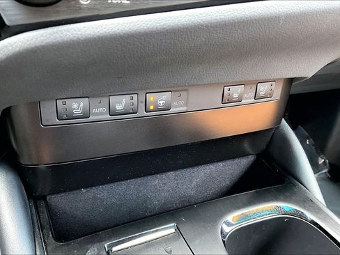 Used 2023 Lexus ES 300h w/ Premium Package FWD image 34