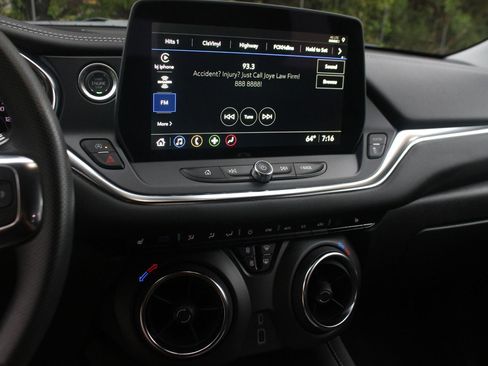 Used 2024 Chevrolet Blazer LT w/ Convenience Package FWD image 20