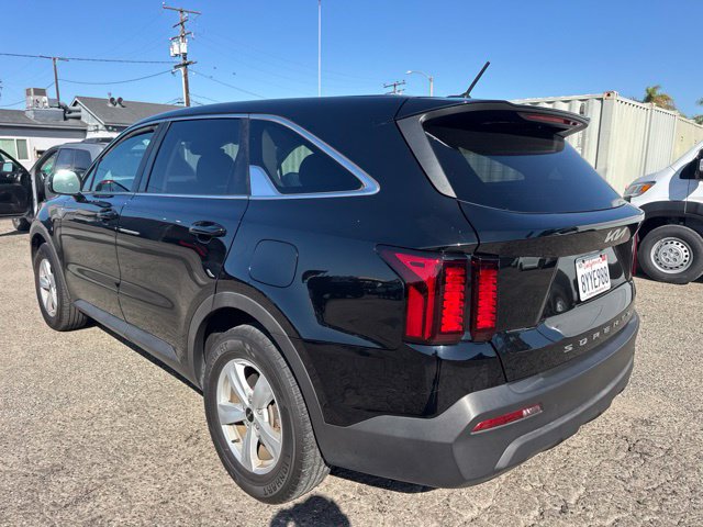 Used 2022 Kia Sorento LX FWD image 7