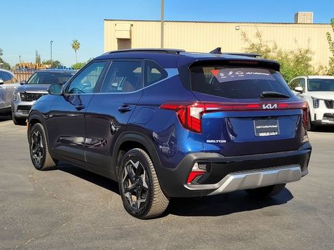 Certified 2024 Kia Seltos EX FWD image 8