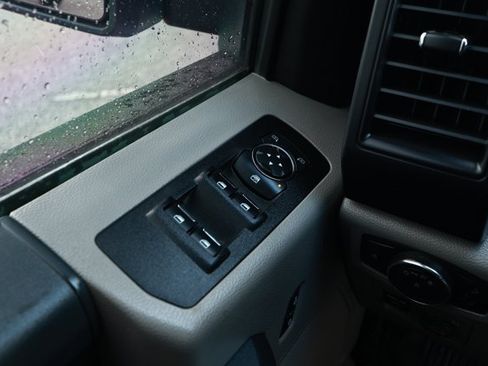 Used 2020 Ford F150 XL w/ Equipment Group 101A Mid AWD/4WD image 19