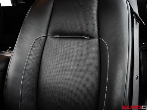 Used 2016 Rolls-Royce Wraith RWD image 37