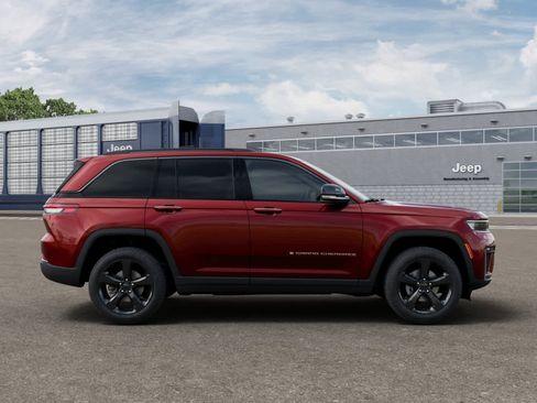 New 2026 Jeep Grand Cherokee Limited w/ Limited Altitude Package AWD/4WD image 11