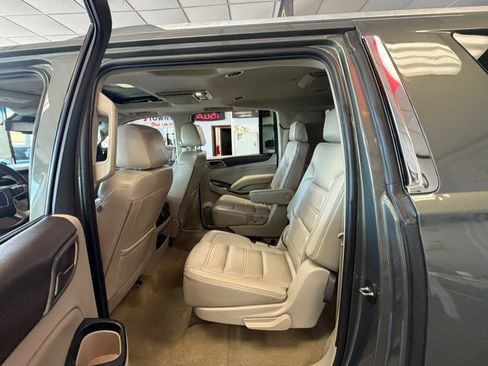 Used 2018 GMC Yukon XL Denali AWD/4WD image 23