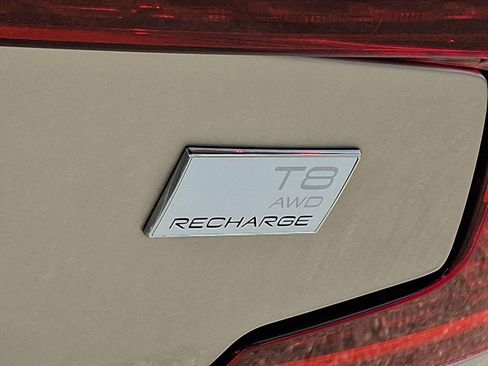 Used 2023 Volvo S60 T8 Ultimate w/ Climate Package AWD/4WD image 30