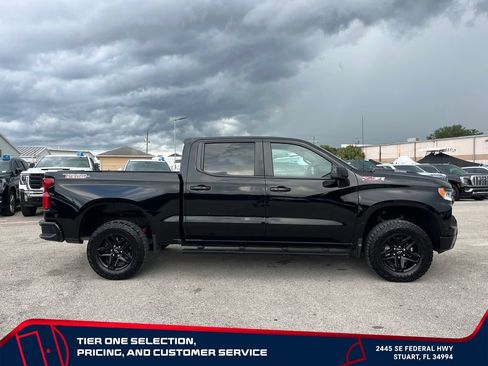 Used 2024 Chevrolet Silverado 1500 LT Trail Boss w/ Convenience Package II AWD/4WD image 8
