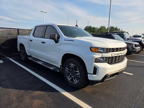 Used 2021 Chevrolet Silverado 1500 Custom w/ LPO, Blackout Package RWD image 8