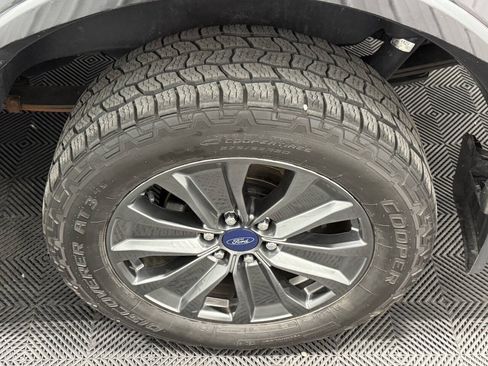 Used 2018 Ford F150 Lariat w/ Equipment Group 502A Luxury AWD/4WD image 51