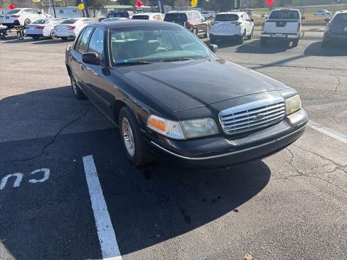 Used 1999 Ford Crown Victoria LX image 1