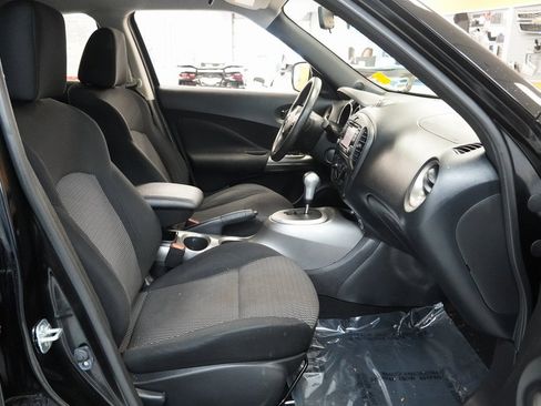 Used 2016 Nissan Juke S image 32
