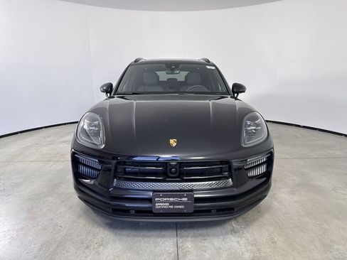 Certified 2025 Porsche Macan S image 10