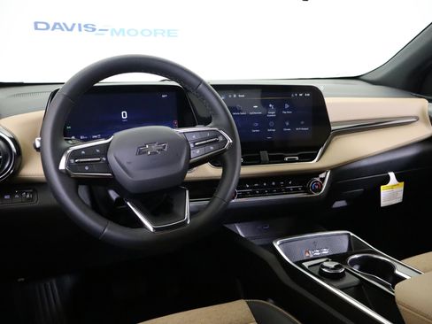 New 2026 Chevrolet Equinox ACTIV AWD/4WD image 17