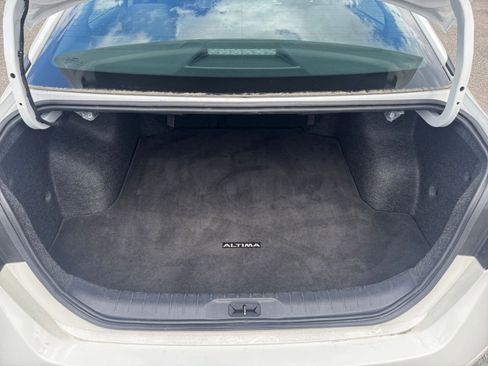 Used 2025 Nissan Altima 2.5 SV FWD image 31