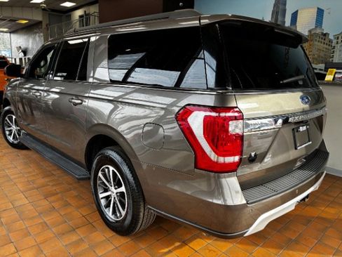 Used 2019 Ford Expedition Max XLT image 7