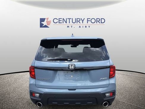 Used 2025 Honda Passport EX-L image 4