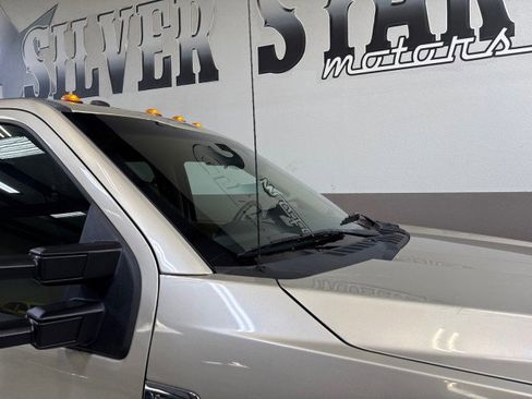 Used 2017 Ford F350 XLT w/ XLT Value Package image 59