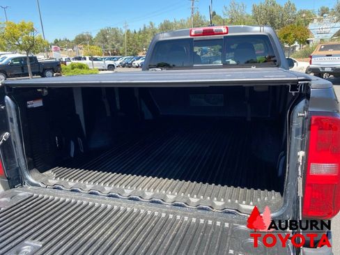 Used 2016 Chevrolet Colorado Z71 AWD/4WD image 10