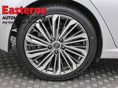 Used 2023 Nissan Altima 2.5 SL FWD image 30