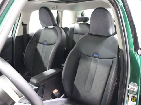 Used 2025 MINI Cooper S FWD image 4