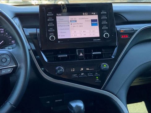 Used 2021 Toyota Camry SE w/ Convenience Package image 7