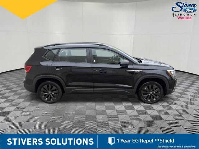 Used 2024 Volkswagen Taos S FWD image 5