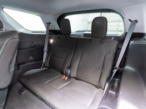 Used 2020 Ford Explorer XLT w/ Comfort Package image 31