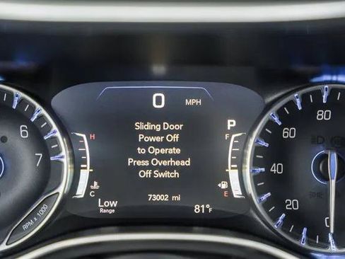 Certified 2019 Chrysler Pacifica Limited FWD image 40