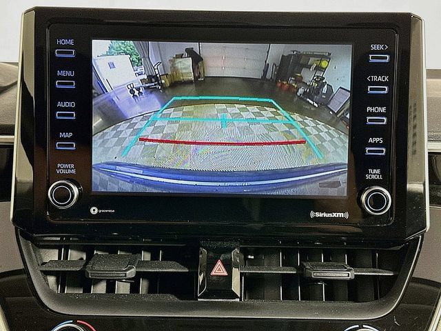 Used 2021 Toyota Corolla LE FWD image 15