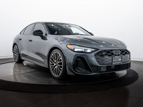 Certified 2025 Audi S5 Premium Plus image 2