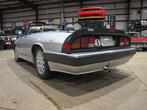 Used 1987 Alfa Romeo Spider Quadrifoglio RWD image 20