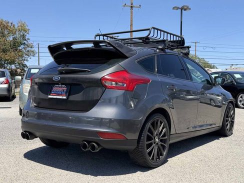 Used 2018 Ford Focus SE FWD image 36