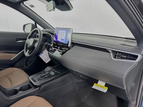 New 2026 Toyota Corolla Cross XLE image 33