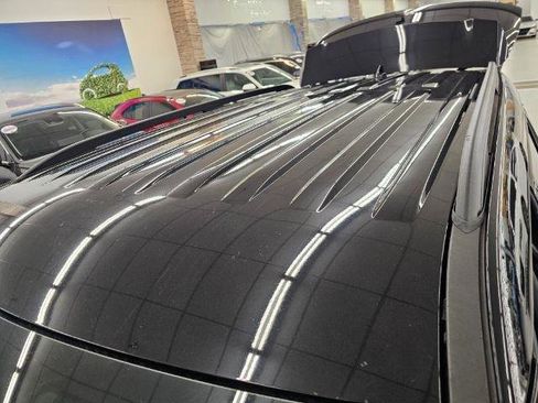 Used 2020 Ford Explorer XLT image 39