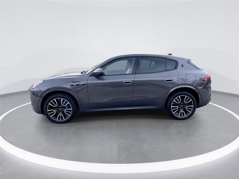 Used 2023 Maserati Grecale Modena image 4