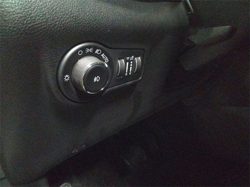 New 2026 Jeep Compass Limited image 27