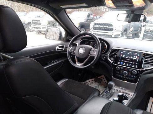 Certified 2021 Jeep Grand Cherokee Laredo X AWD/4WD image 9