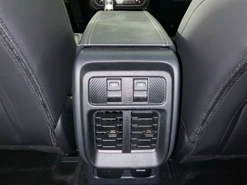 New 2026 Ford Bronco Outer Banks w/ Sasquatch Package AWD/4WD image 16