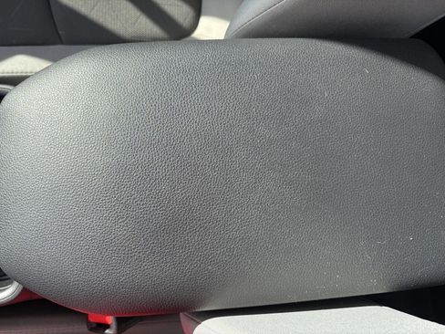 Used 2025 Toyota RAV4 XLE w/ Convenience Package image 14