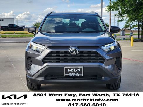 Used 2025 Toyota RAV4 LE AWD/4WD image 2