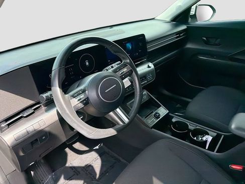 Used 2024 Hyundai Kona SEL w/ Convenience Package FWD image 9